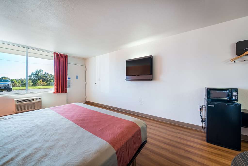 Motel 6 Connellys Springs NC - photo 10