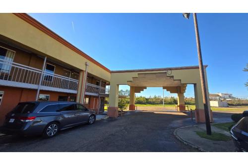 Diamond Inn Motel By OYO Jackson Hwy 80 I 20 in Jackson, United States