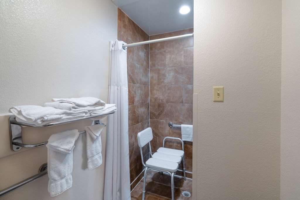 Wingate by Wyndham Memphis East - photo 18