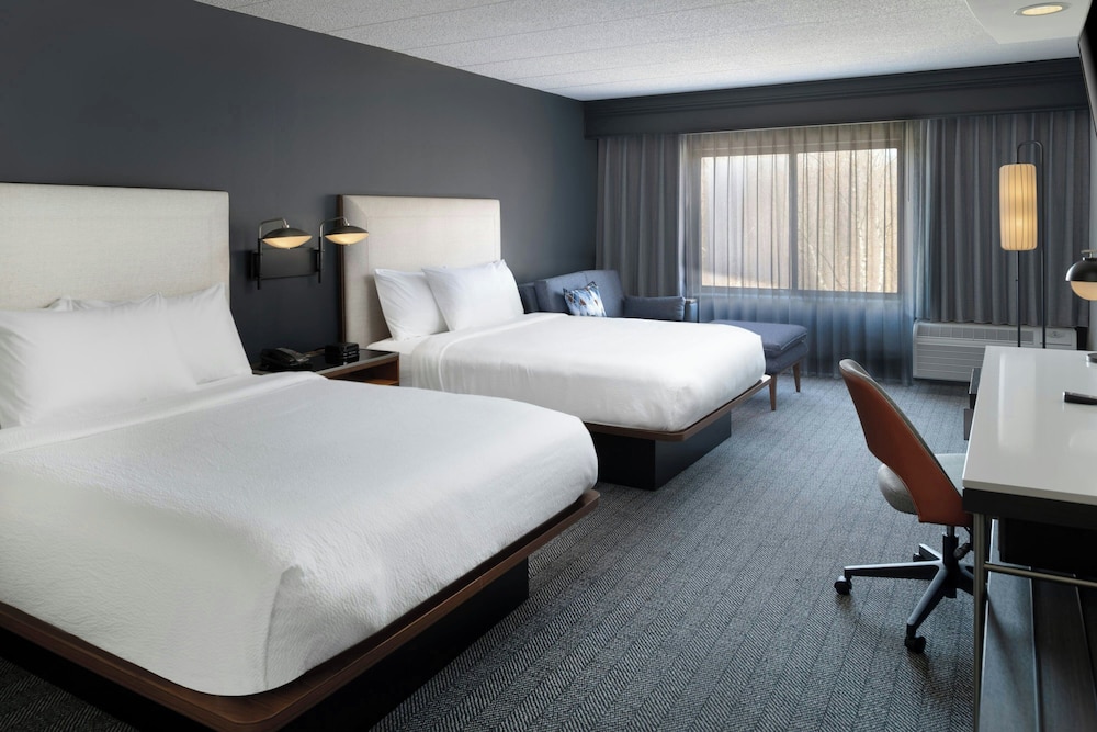 Courtyard by Marriott Providence Lincoln - photo 10