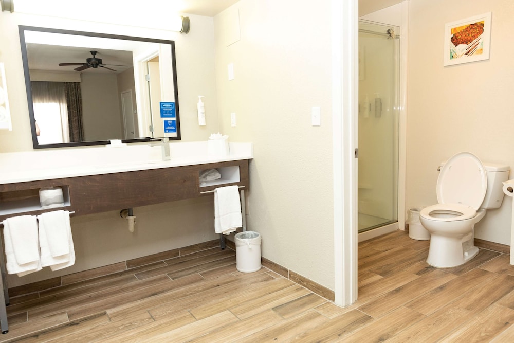 Hampton Inn Hammond - photo 36