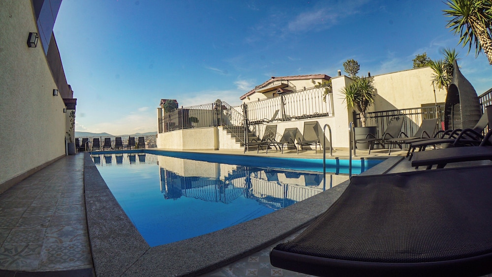 Rooftop pool