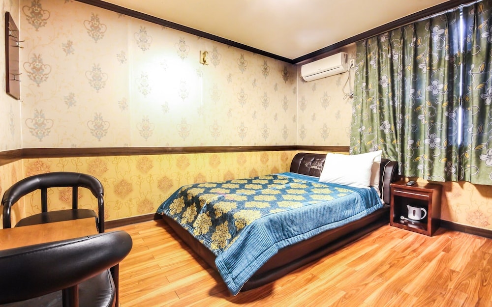 Jeonju Inhudong Jamjari - carbon neutral hotel in Jeonju