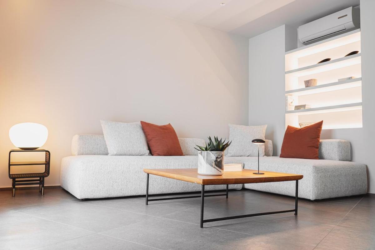 Thissio Acropolis Historic Flat 1 — 4-Star Luxury Hotel in Athens, Greece