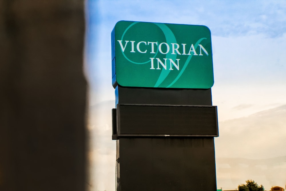 Victorian Inn & Suites - photo 70