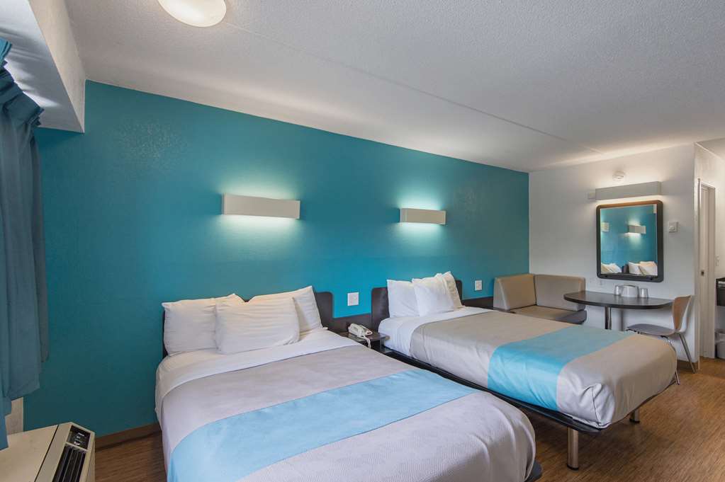 Motel 6 Overland Park KS - photo 14
