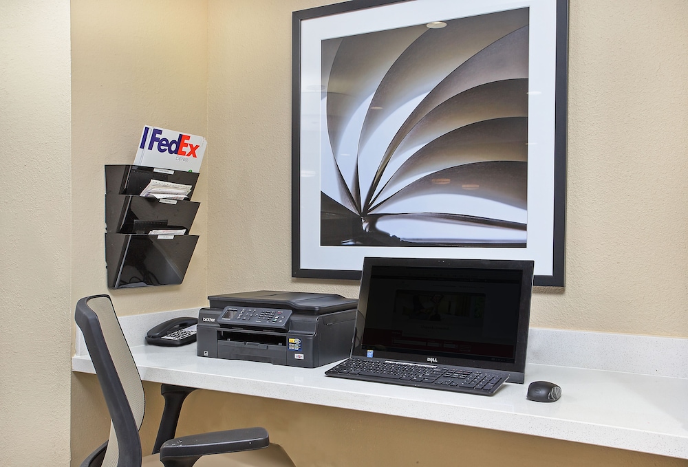 Candlewood Suites Fort Campbell Oak Grove by IHG - photo 27