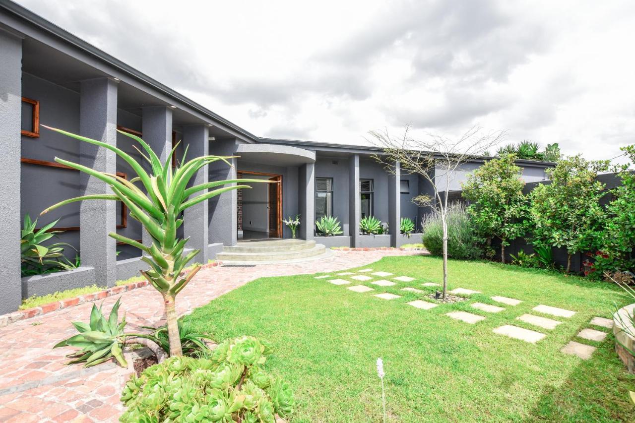 Onq Accommodation - carbon neutral hotel in Cape Town