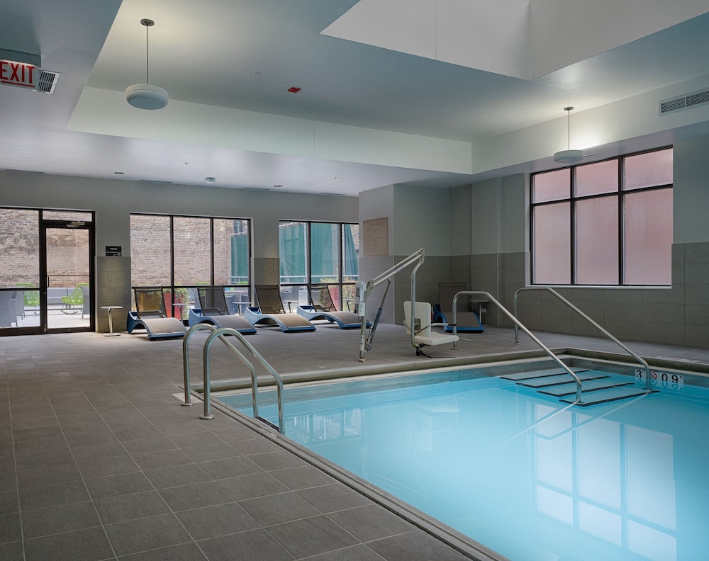 Hampton Inn & Suites Chicago Downtown - photo 41