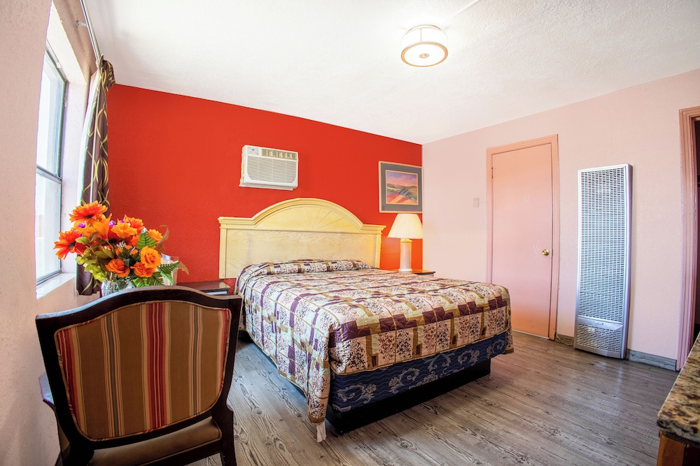Sands Motel By OYO El Paso near Airport - photo 31