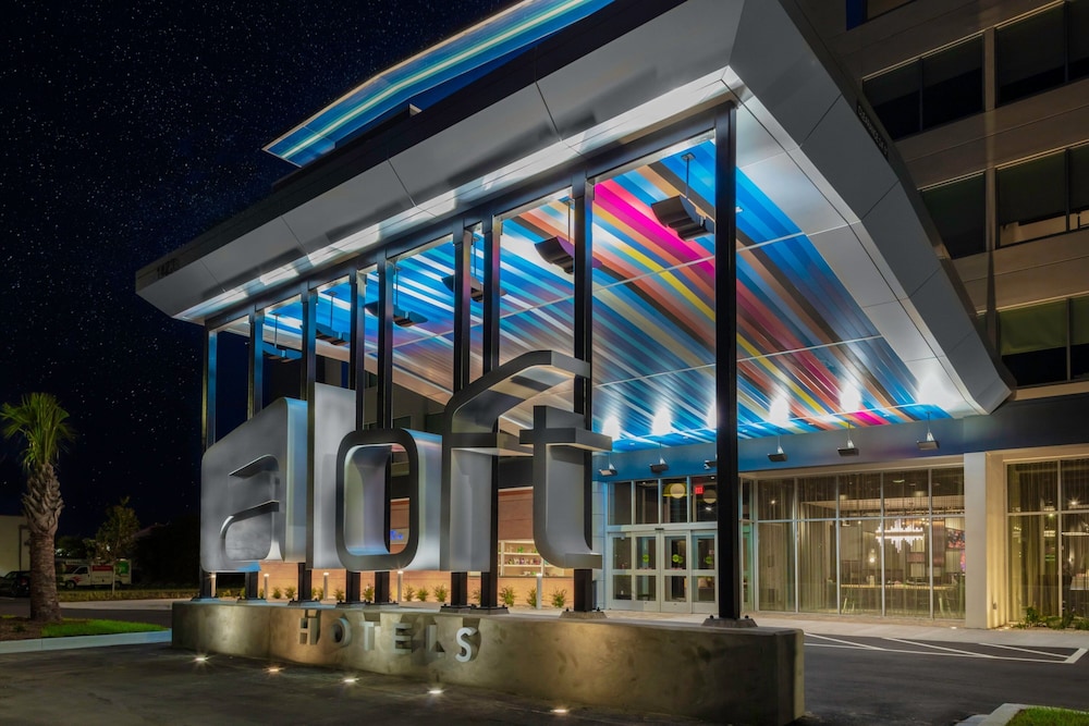 Aloft Savannah Airport - photo 27