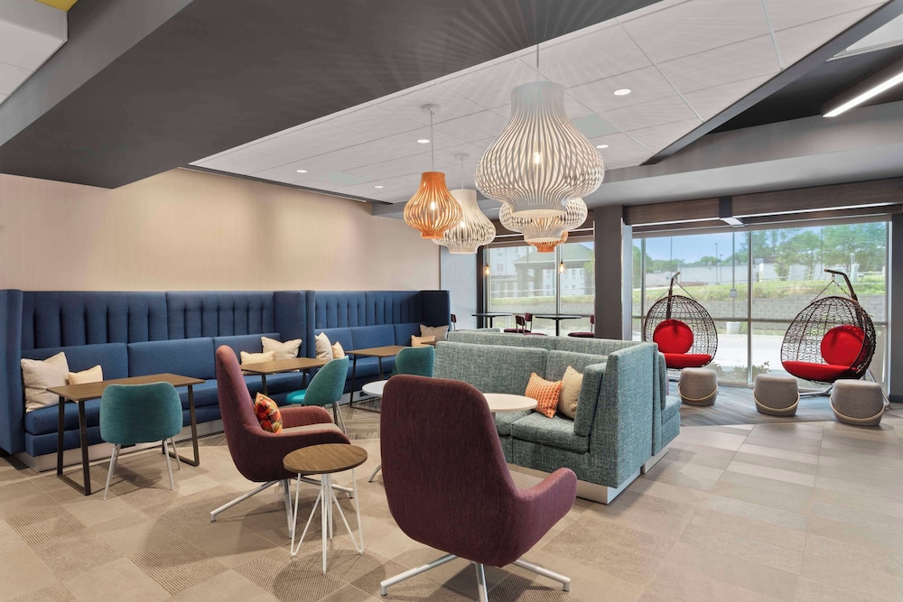 Tru by Hilton Lincoln East - photo 4