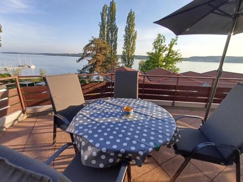 BodenSEE Apartment Überlingen Strandweg — 4-Star Luxury Hotel in Uberlingen, Germany