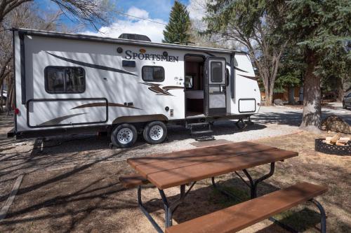 Snowy Peaks RV Park