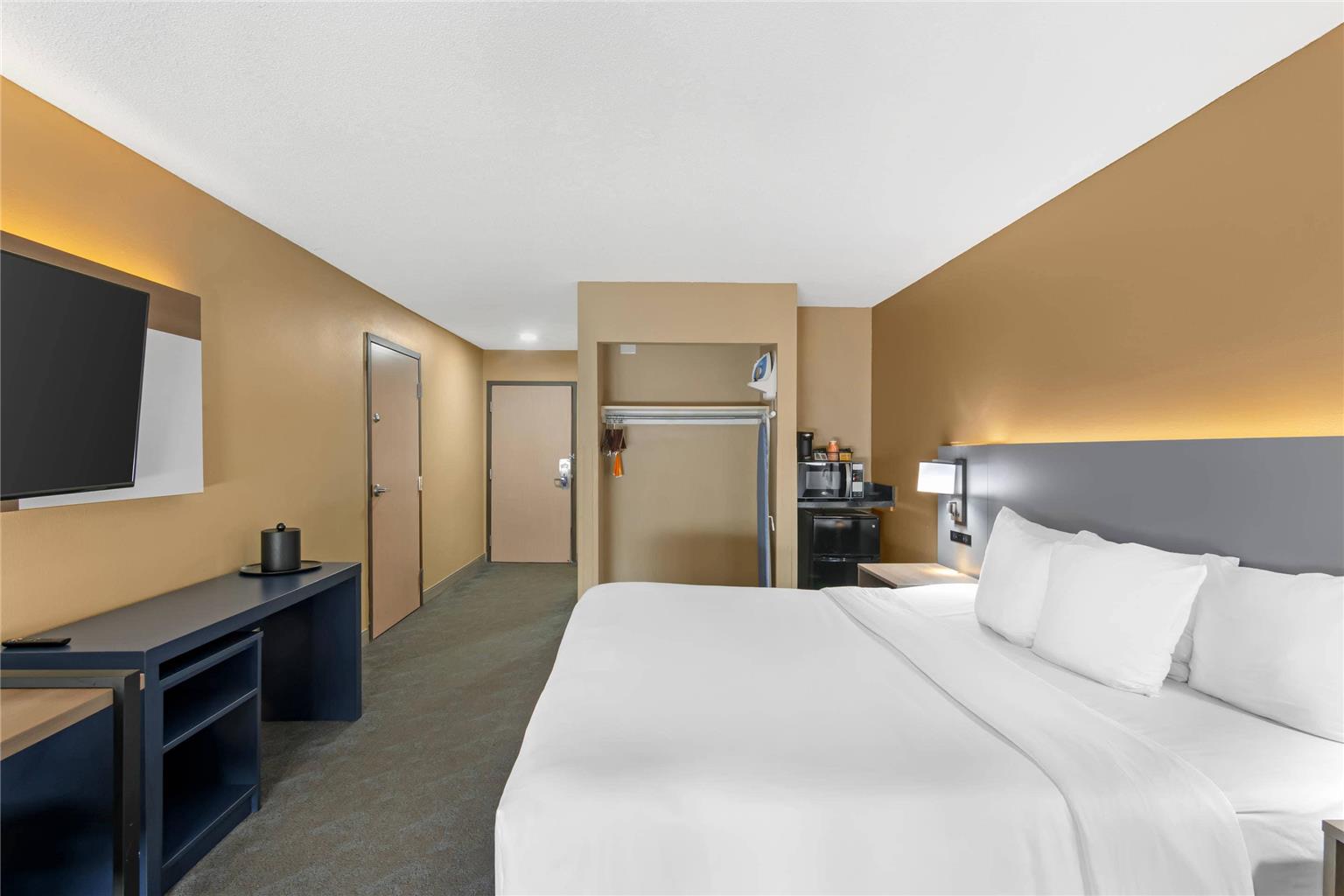 Comfort Inn & Suites Kansas City Northeast - photo 23