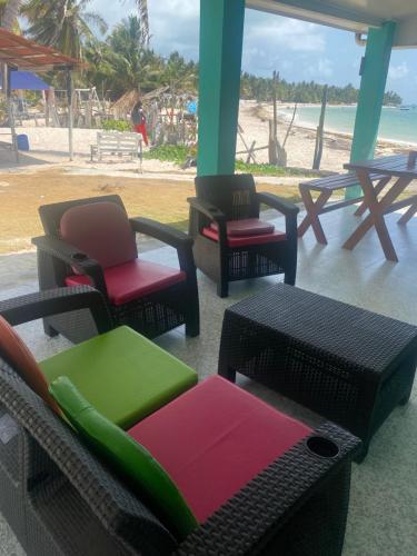 Casa De Playa Rocky Cay Bay — 4-Star Luxury Hotel in San Luis, Colombia