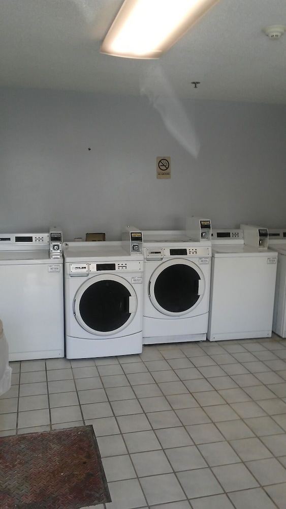 InTown Suites Extended Stay Greenville SC I 85 Mauldin - photo 23
