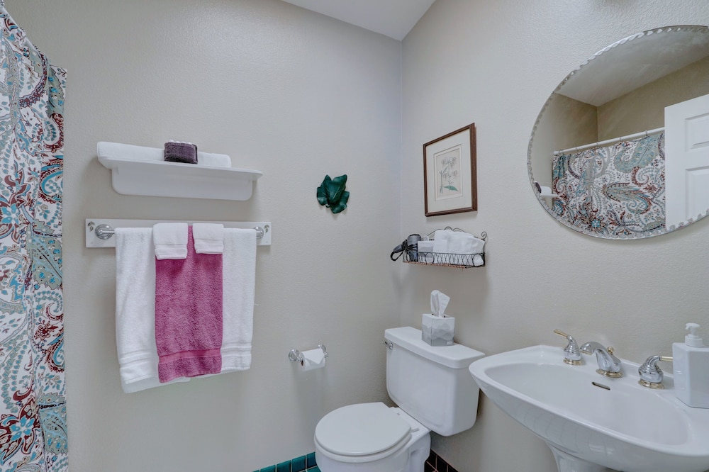 Pelican Cove Inn - photo 58