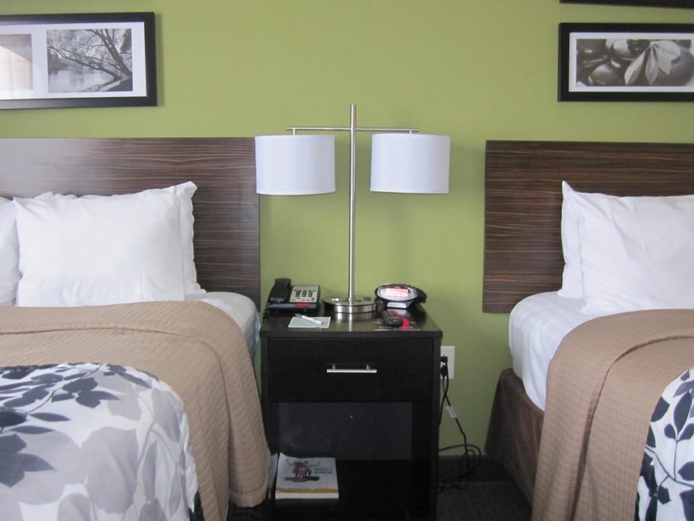 Cresthaven Inn JFK - photo 17