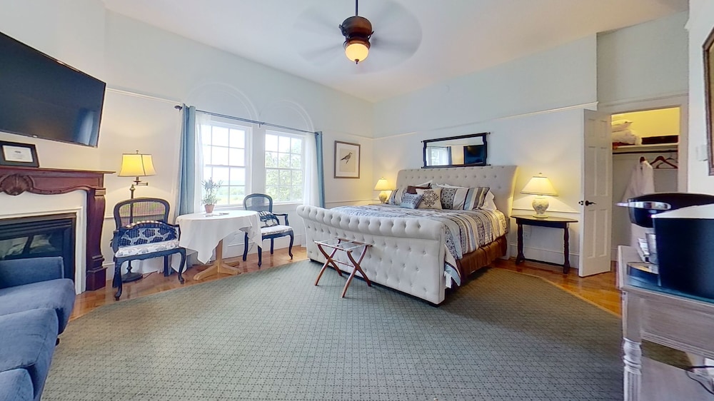 John Joseph Inn - photo 8