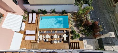 Casa Barr — 4-Star Luxury Hotel in Trafaria, Portugal