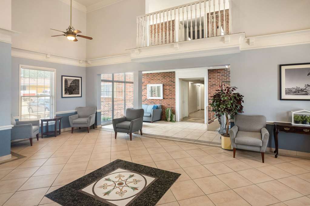 Baymont by Wyndham Kansas City KU Medical Center - photo 4