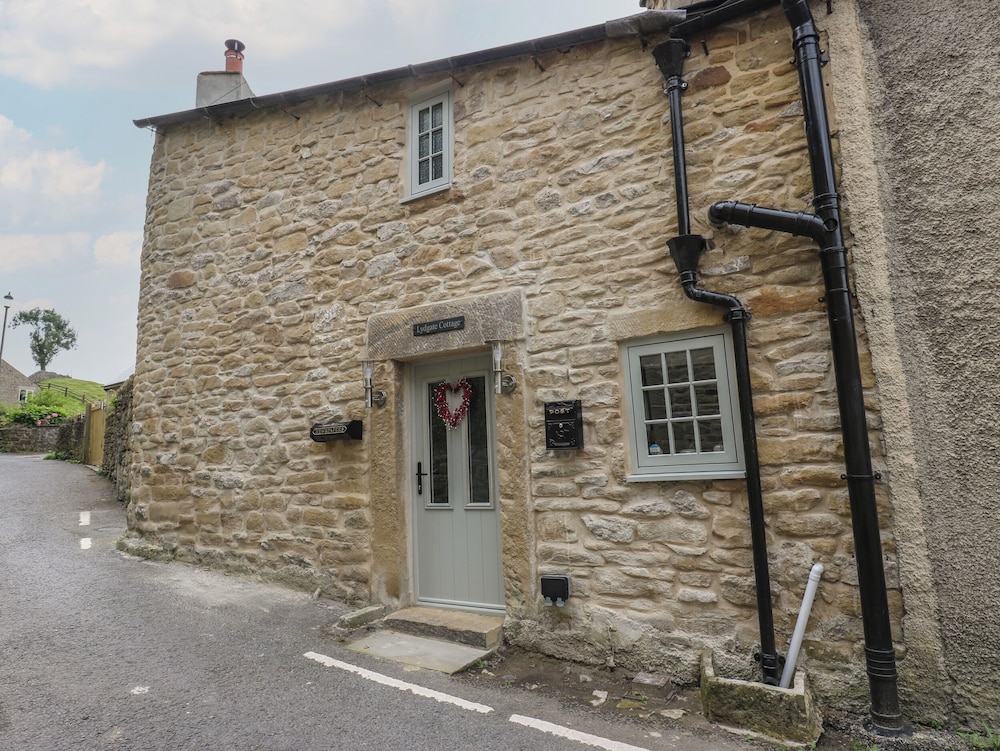 Lydgate Cottage — 4-Star Luxury Hotel in Hope Valley, United Kingdom
