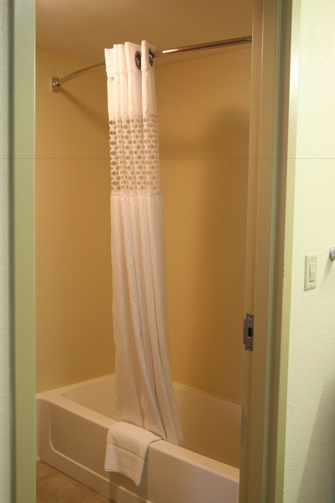 Hampton Inn & Suites Lino Lakes - photo 33