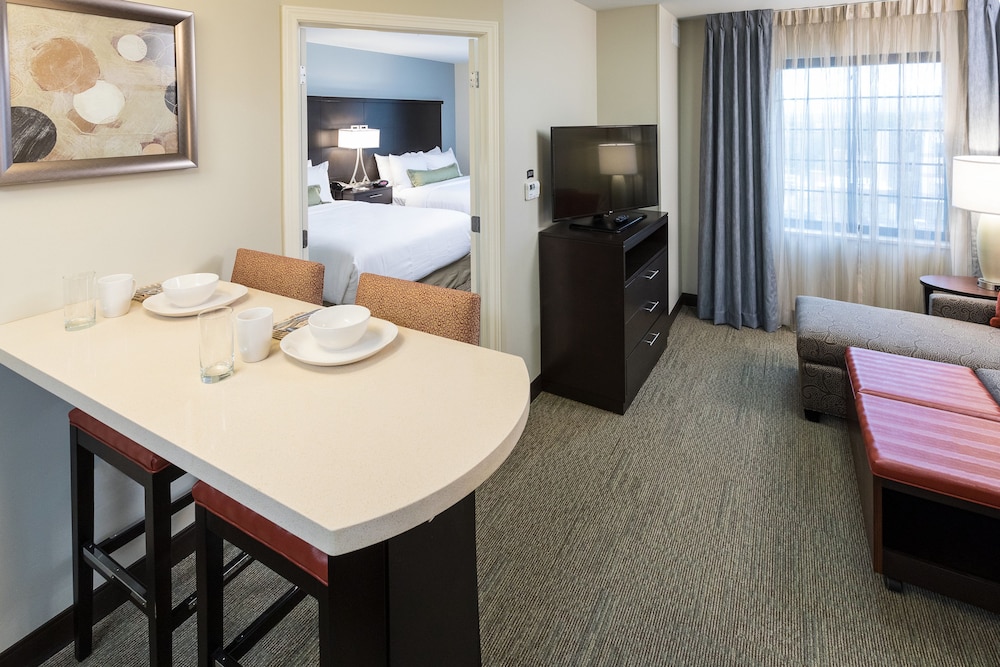 Staybridge Suites Omaha West by IHG - photo 8