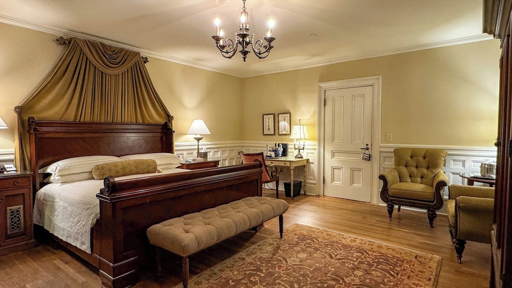 Wentworth Mansion - photo 17