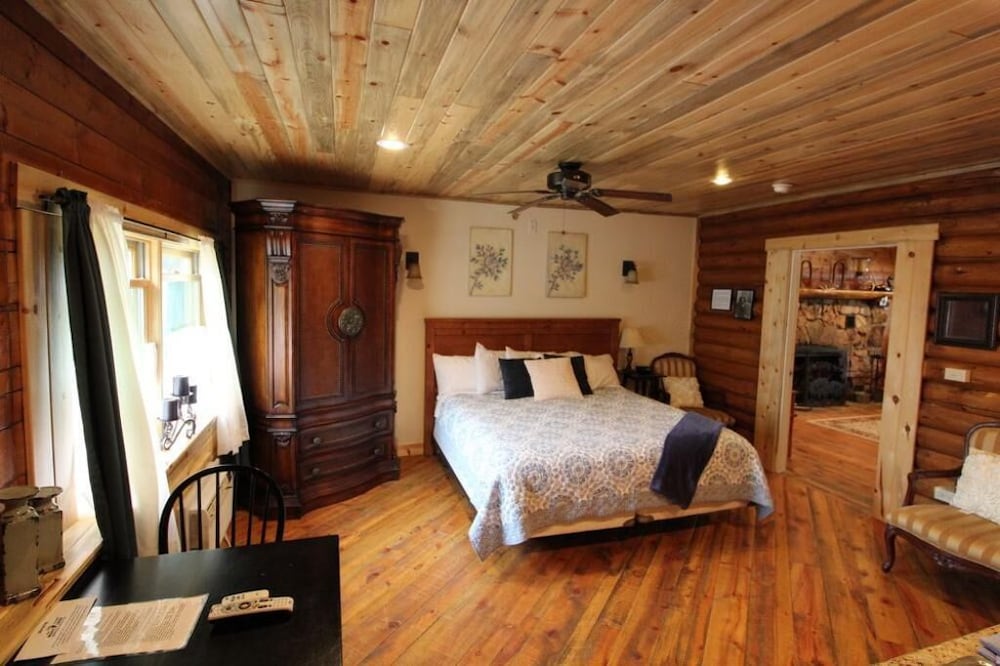The Historic Wapiti Lodge - photo 140