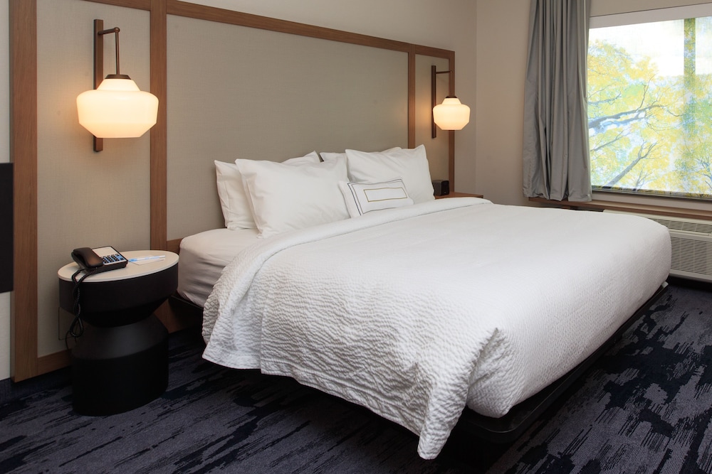 Fairfield Inn & Suites by Marriott Philadelphia Valley Forge Great Valley - photo 6
