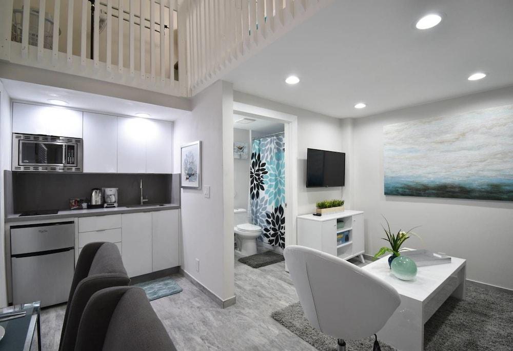 Hobe Lofts By Designedvr in Hollywood, United States