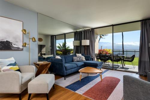 Remodeled 3 Bedroom Oceanfront Condo Sleeps 8 — 4-Star Luxury Hotel in Wailuku, United States