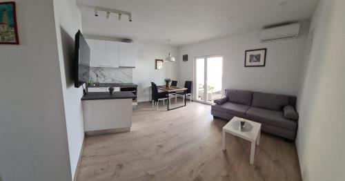Apartment By the Mall — 4-Star Luxury Hotel in Split, Croatia