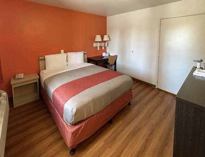 Motel 6 Bellflower CA Los Angeles - photo 16