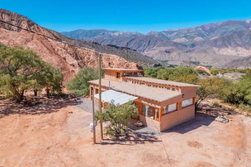 Cabaña Misk’i Nuna en las afueras de Tilcara in Tilcara, Argentina