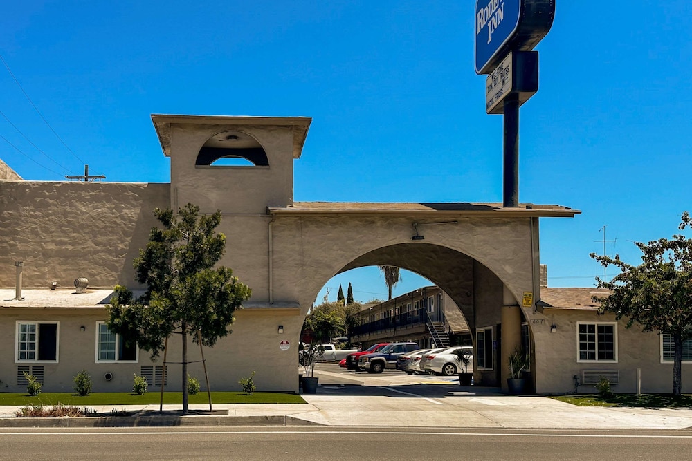 Rodeway Inn National City San Diego South - photo 2