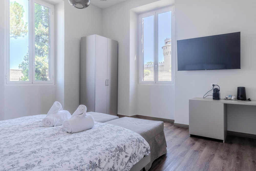Vatican Pertusa Luxury Suites by Quinto Piano — 4-Star Luxury Hotel in Rome, Italy
