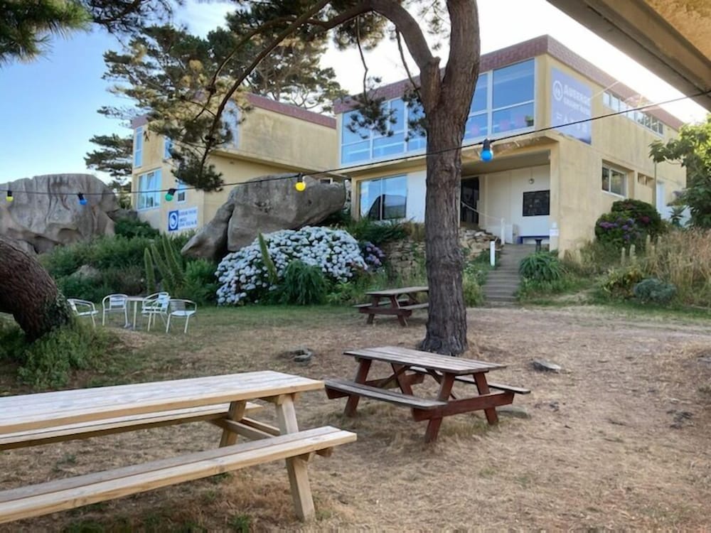 Auberge Granit Rose in Trebeurden, France