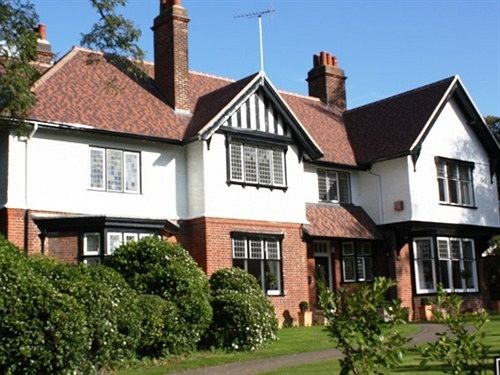 Ixworth House Bed and Breakfast — 5-Star Luxury Hotel in Ixworth, United Kingdom