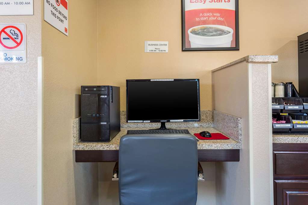 Econo Lodge Inn & Suites Escondido Downtown - photo 28