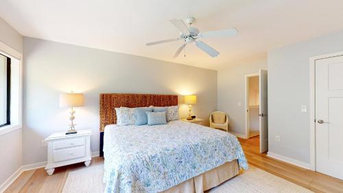 213 Turnberry Village - photo 13