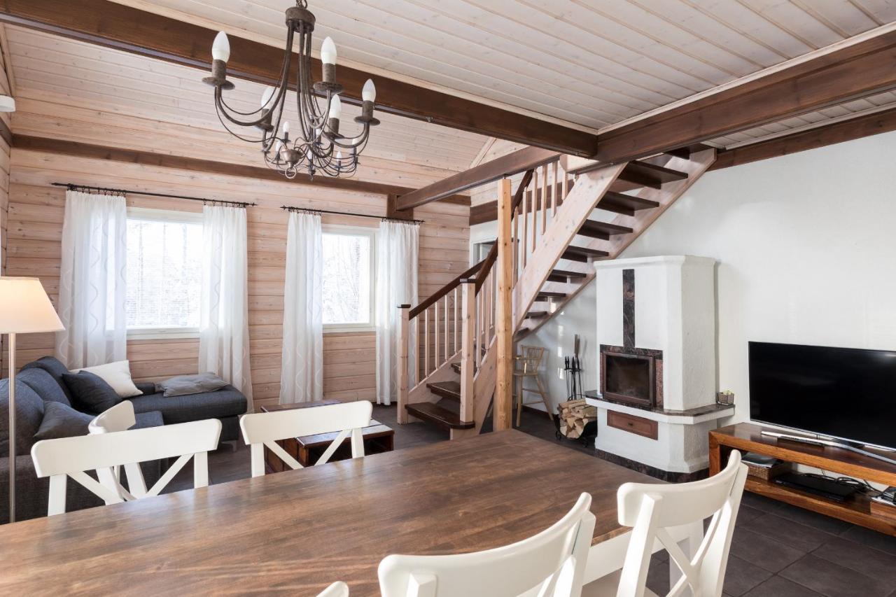Pyry Ja Tuisku Cottages — 4-Star Luxury Hotel in Muurame, Finland