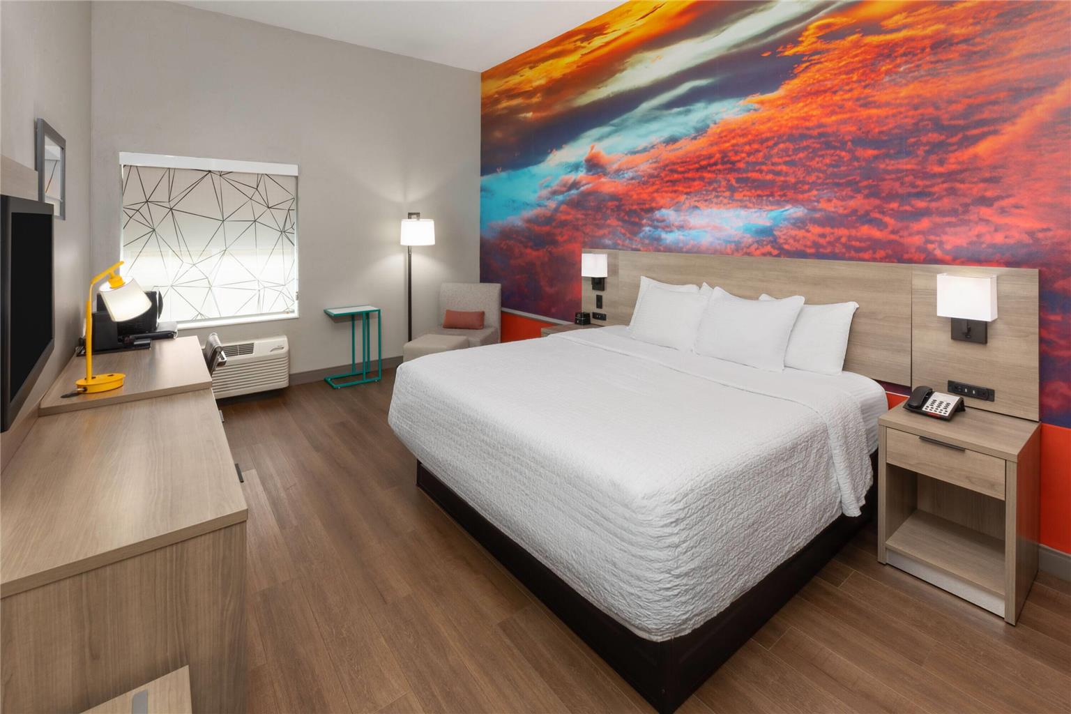 La Quinta Inn & Suites by Wyndham Oklahoma City Moore - photo 16