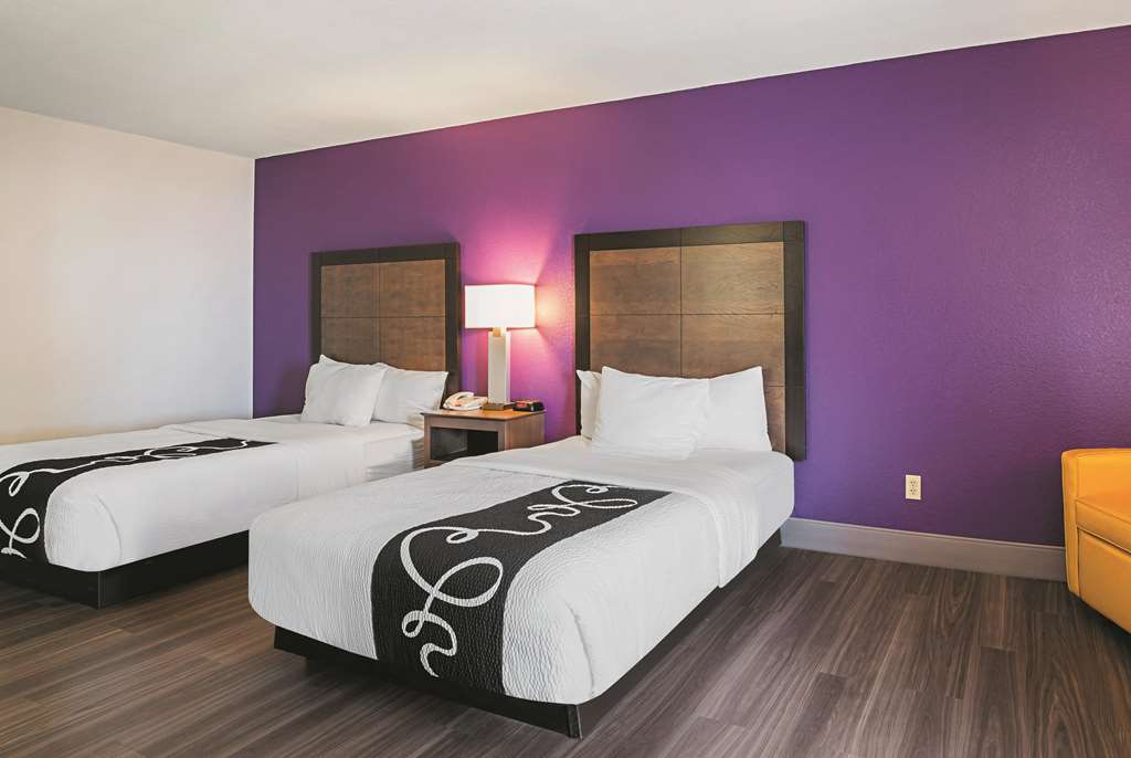 Wingate by Wyndham Galveston Beachfront at the Seawall - photo 37