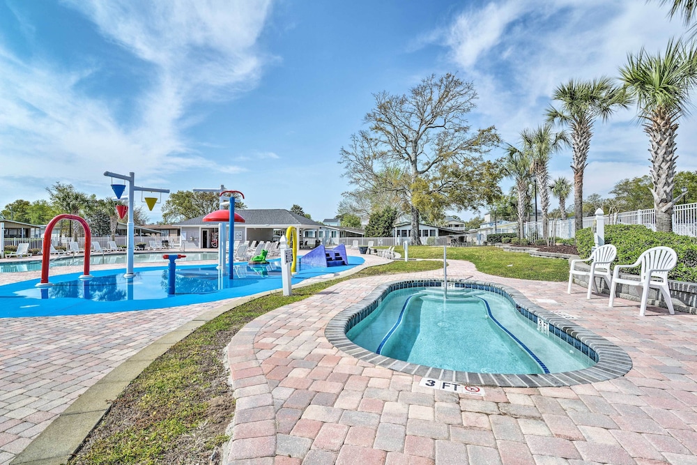 Deck & Pool Access: Myrtle Beach Getaway in Murrells Inlet, United States