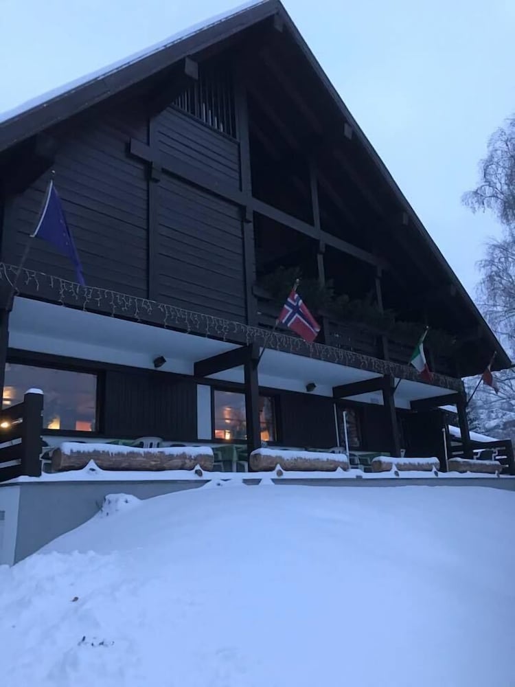 Hotel Panorama - carbon neutral hotel in Cavalese
