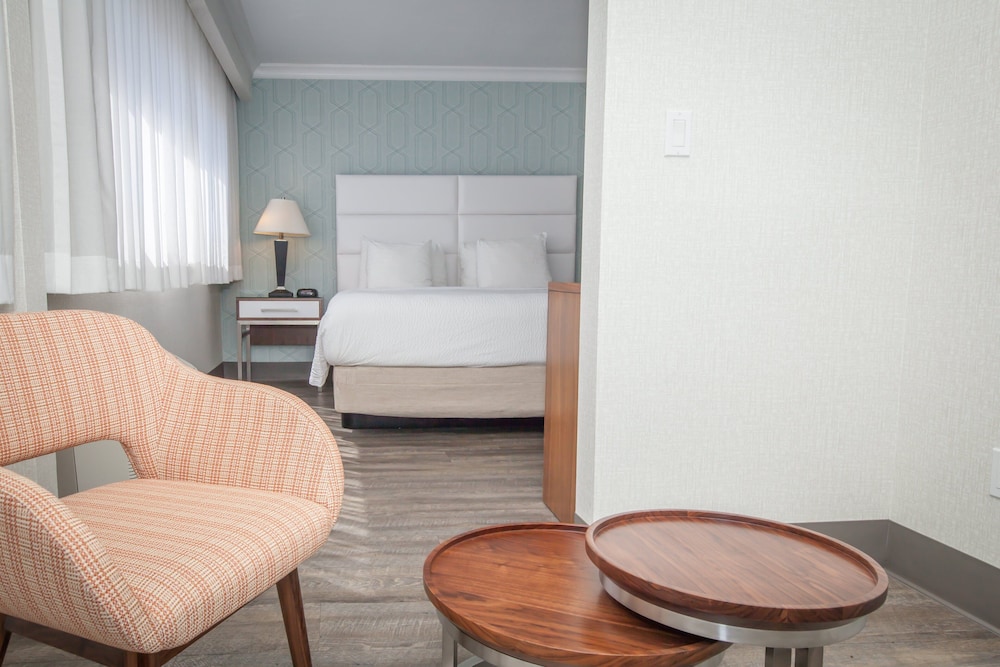 Pasadena Rose & Crown Hotel - photo 60