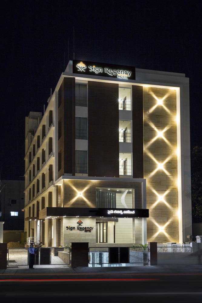 Sign Regency Hotel — Kurnool